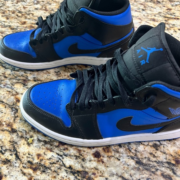 Air Jordan 1 Mid Men’s Shoes Royal Blue 8.5 - Picture 2 of 6